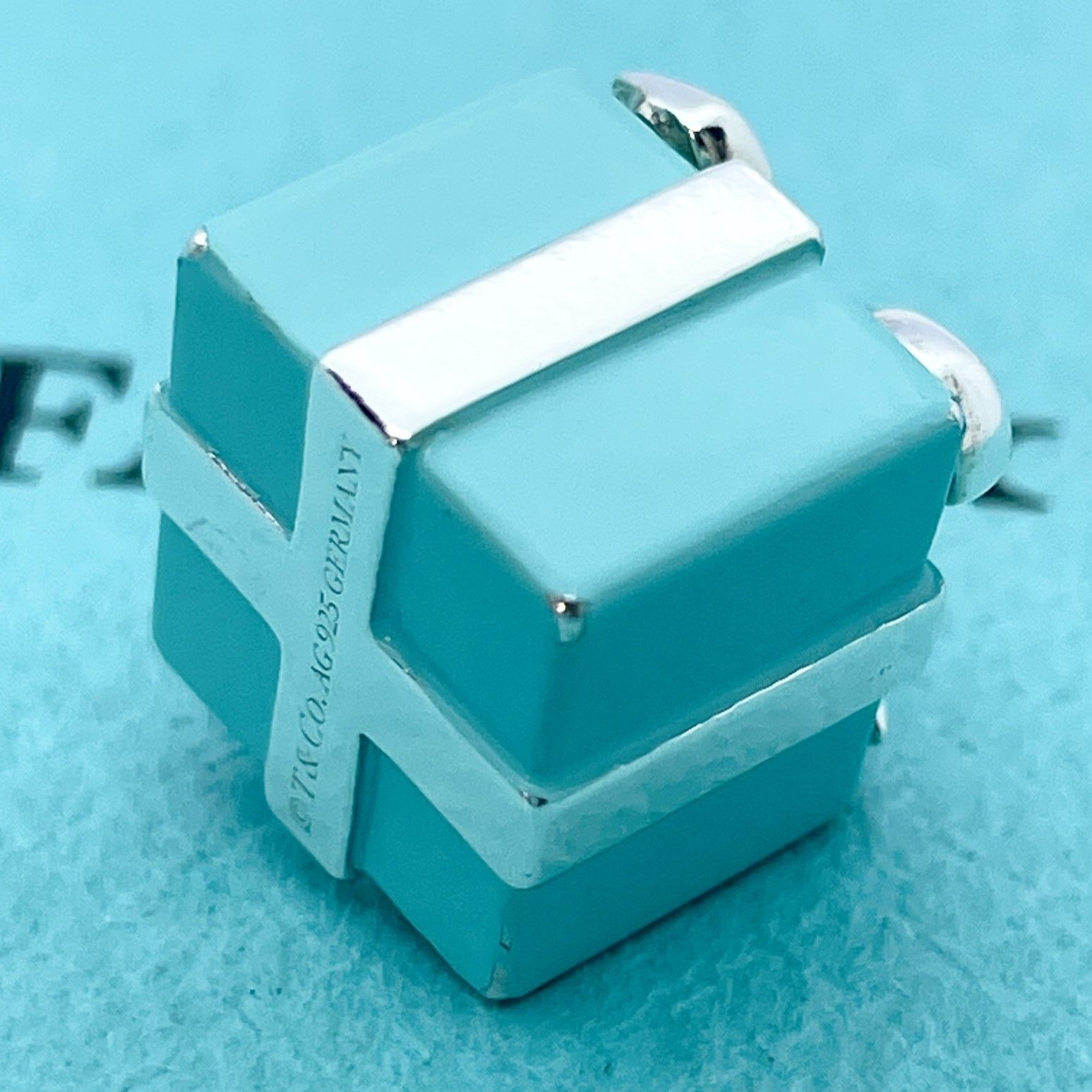 ティファニー ブルー プレゼントボックス ネックレストップ /24-2220S