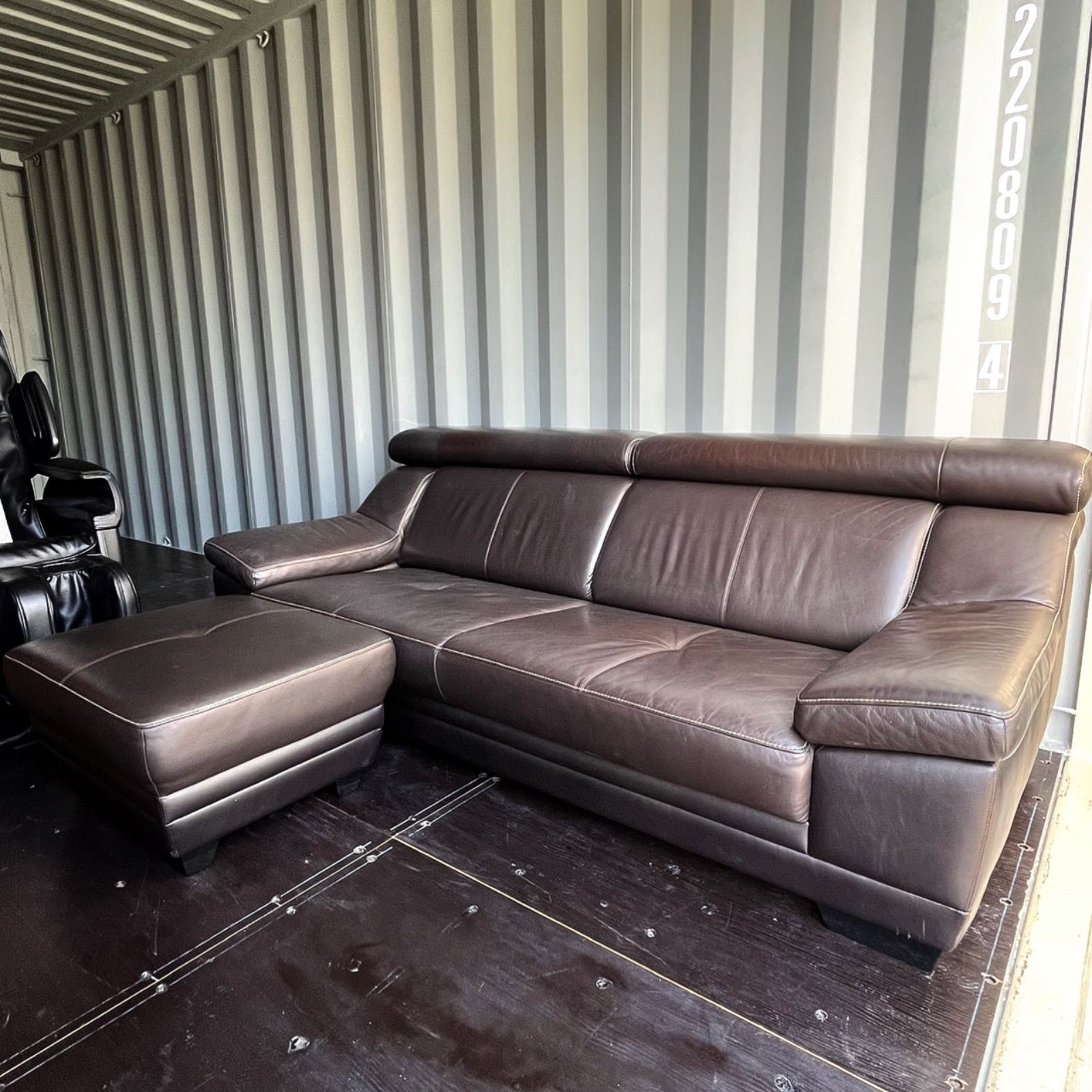 取付無料！カリモク家具 ZU53 本革リダークブラウンソファ・オットマン