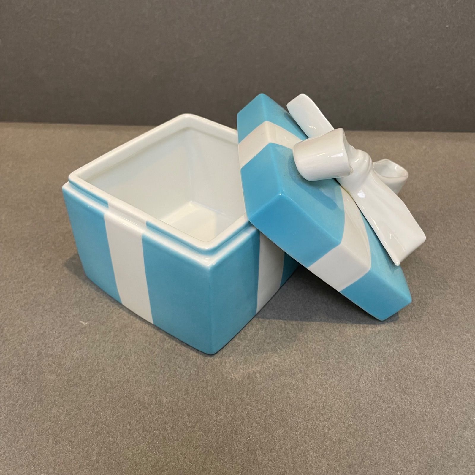 未使用Tiffany ティファニー 陶器 ブルーBOX ブルーボックス