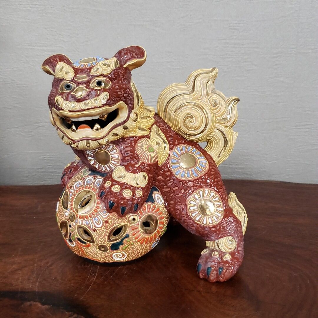 九谷焼 色絵玉獅子 高さ18cm 重さ858g 狛犬 シーサー 獅子 陶器製 九谷