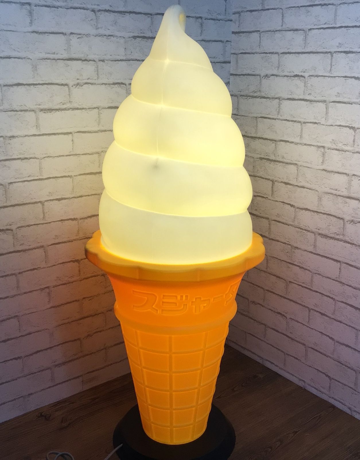 非売品】スジャータ TOMI ソフトクリーム ライト ディスプレイ