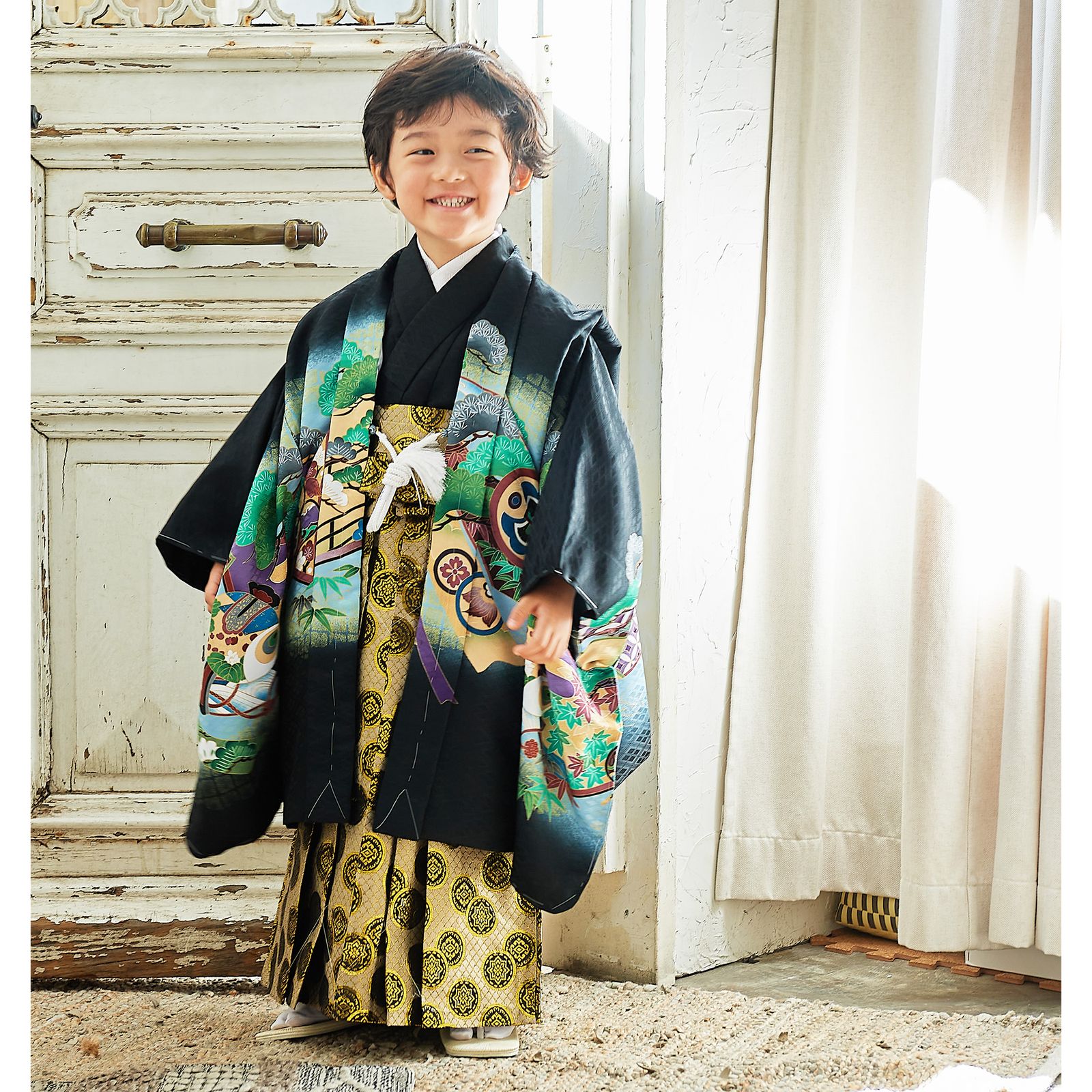 刺繍入り兜柄♡七五三 5歳 男の子 フルセット 一式 黒系 刺繍入り兜柄