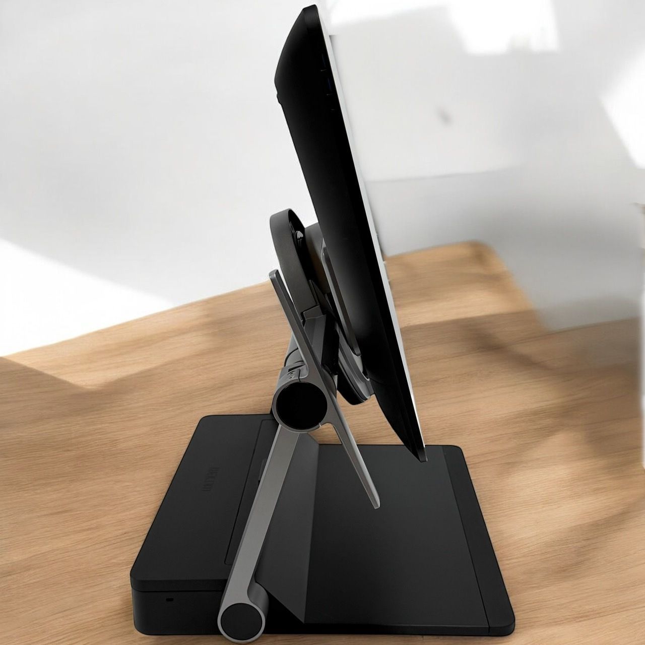 ☆送料無料 美品 Wacom ワコム Cintiq Pro 24 DTK-2420/K0 専用