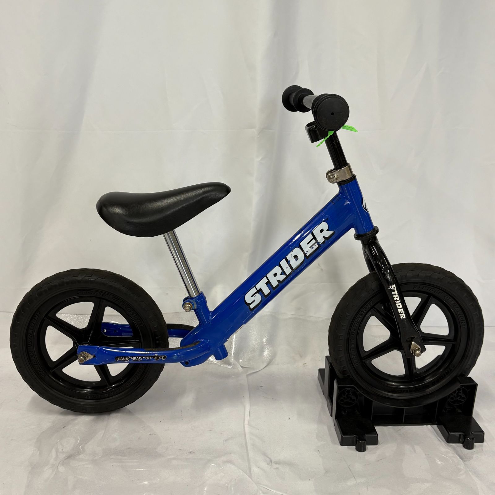 日本正規品】ストライダー スポーツモデル 12インチ ブルー 青 【公式