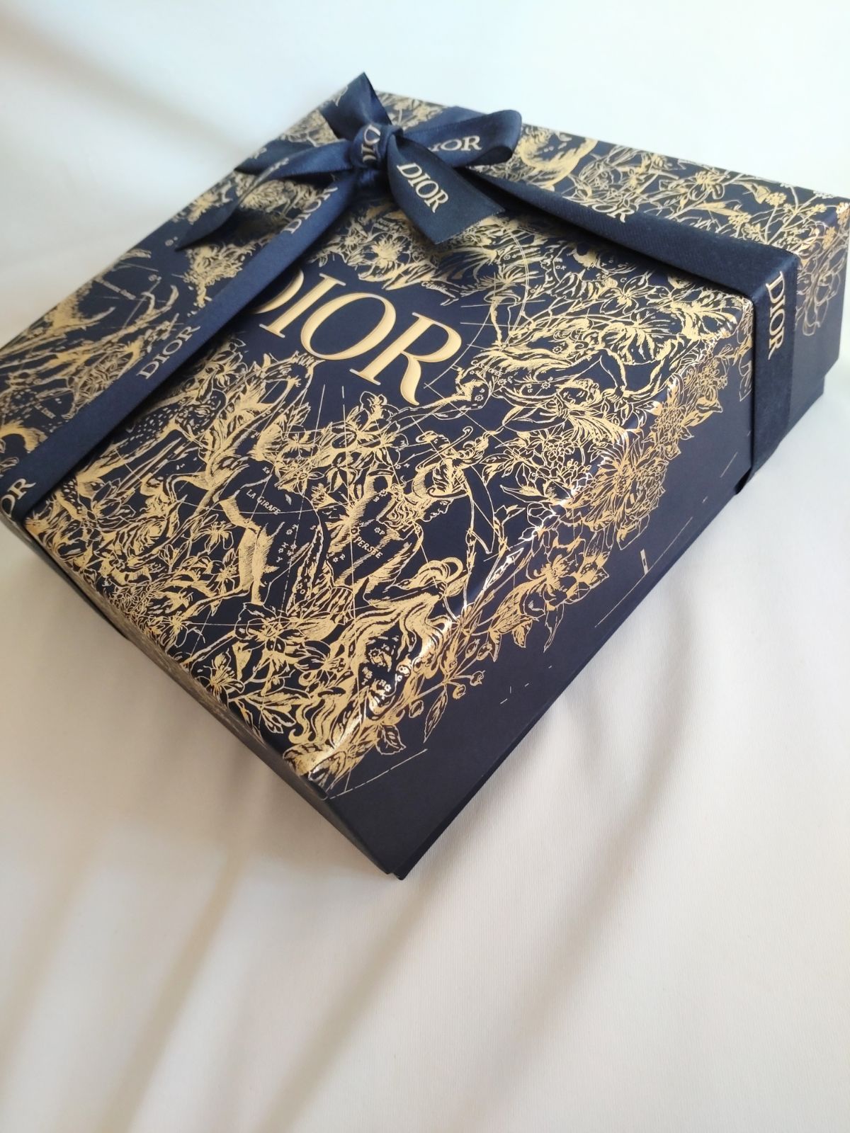 Dior ホリデー限定 ギフトボックス 空箱 - メルカリ