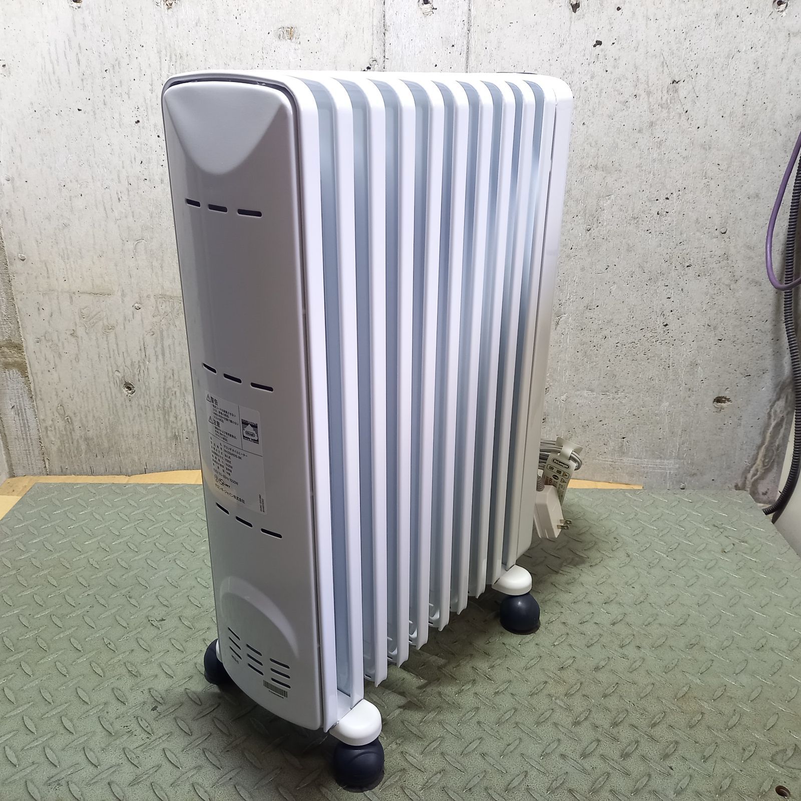 デロンギ オイルヒーター RHJ35M1015-BK ブラック - メルカリ