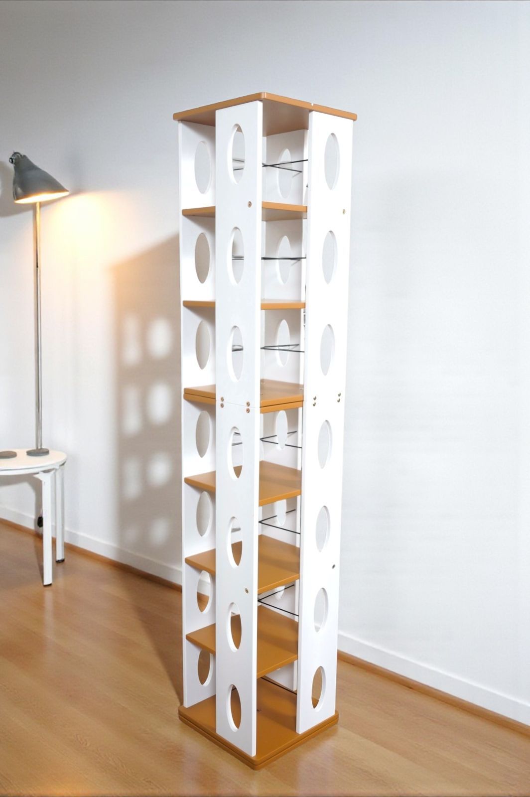 ガラス製3段シェルフ ミッドセンチュリー スペースエイジ ガラス製3段