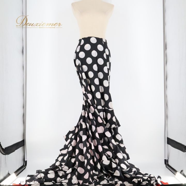 フラメンコ 衣装 バタデコーラ ファルダ スカート 黒 ボランテ 水玉