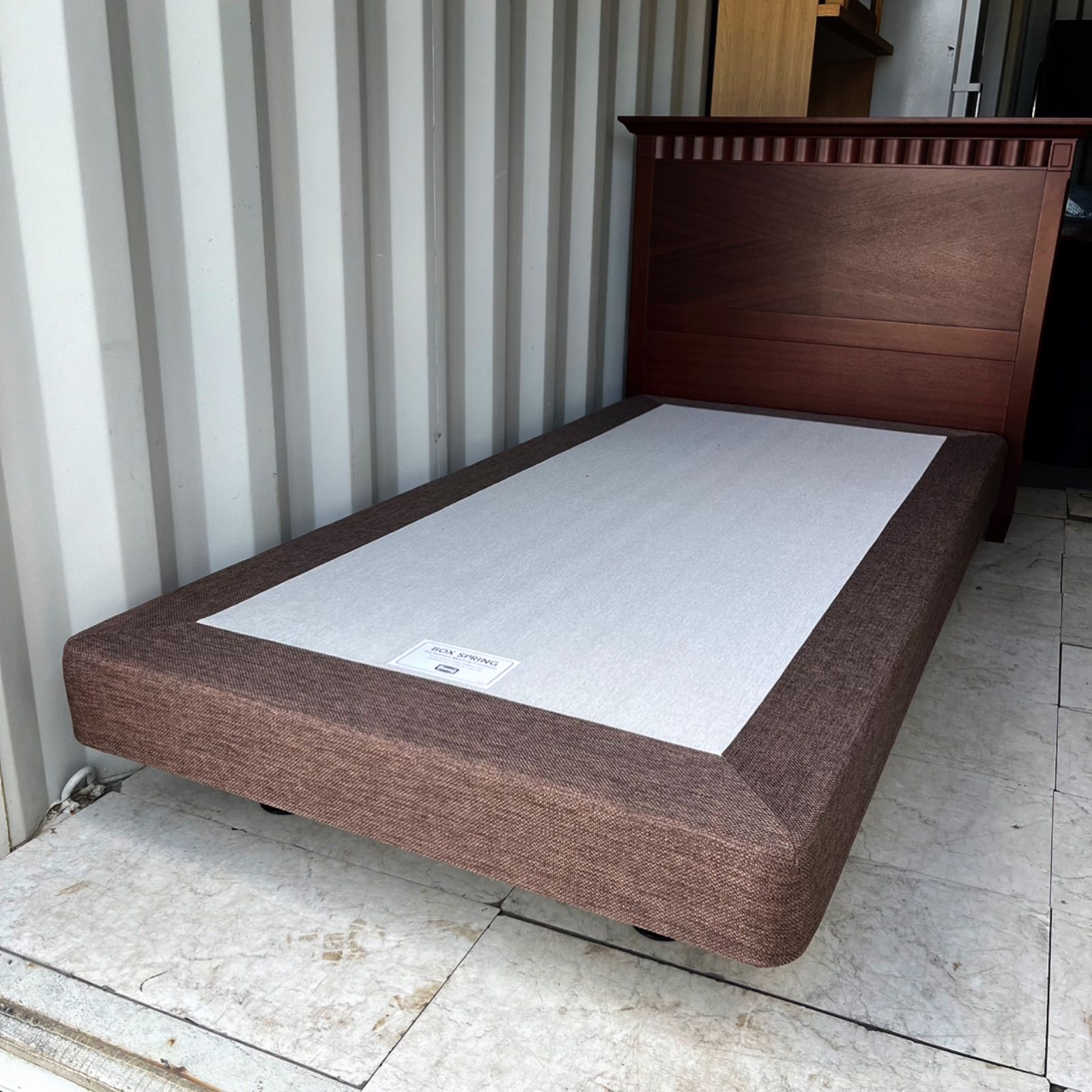 取付無料！シモンズ エグゼクティブeイオン シングルマットレス&ベッド