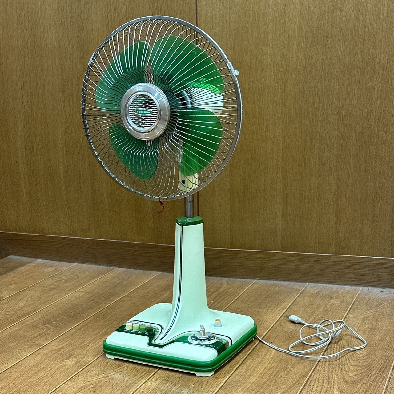 古着屋ゆう⭐️ 昭和レトロ 東芝TOSHIBA F-221G 扇風機 動作品 古着屋ゆう