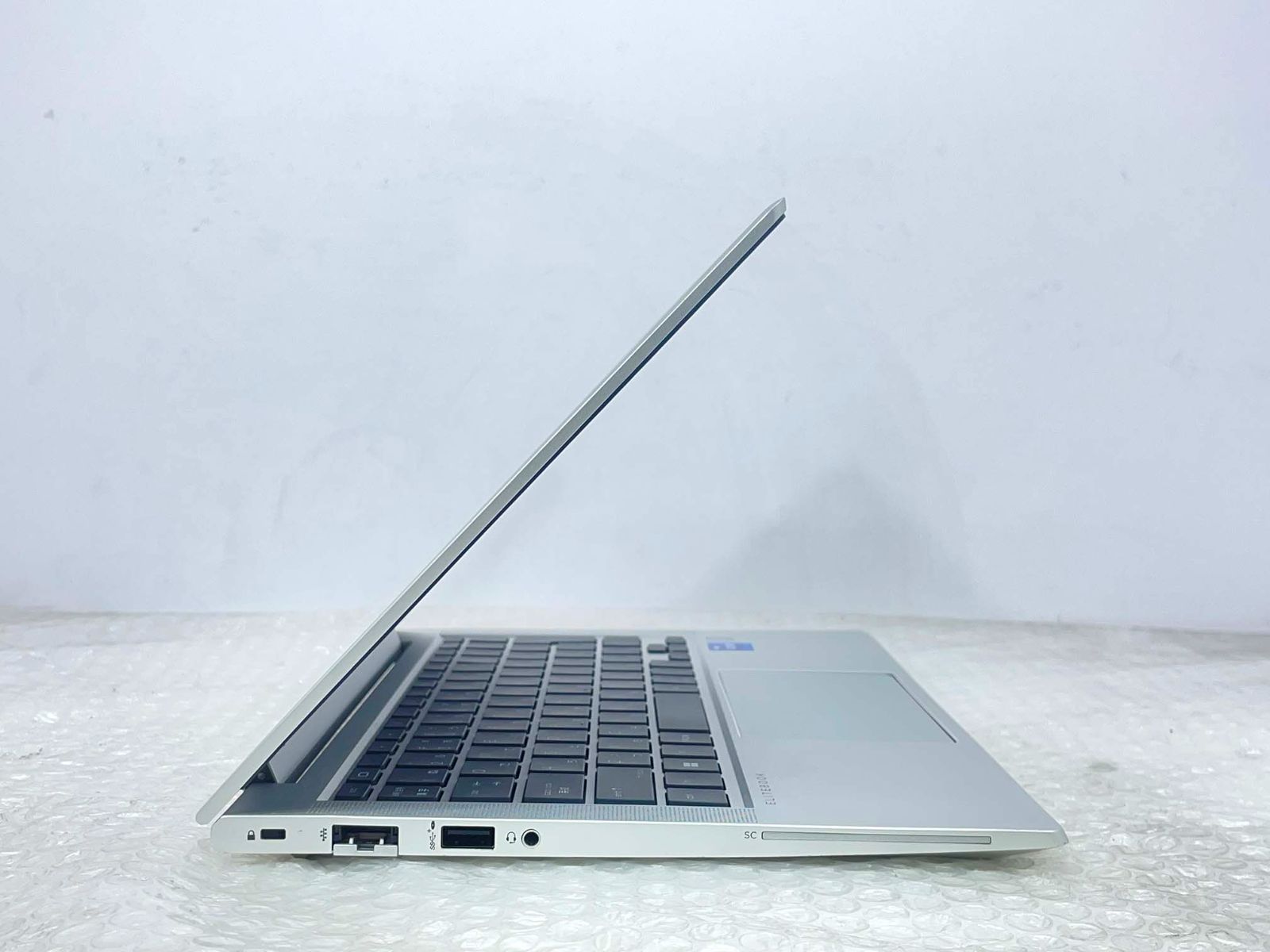 訳あり HP EliteBook 630 G10 i7-1355U/16GB/512GB NVMe/Windows11 Pro