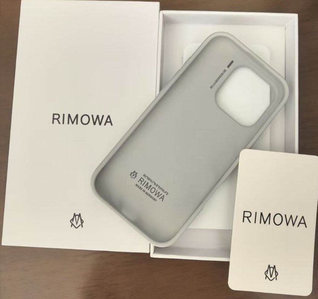 新品 未使用 RIMOWA シルバー iPhone15proMax ケース - メルカリ