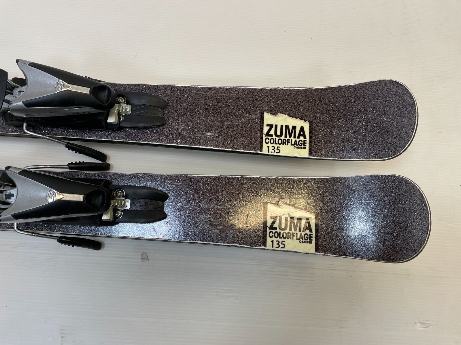 ◇ スキー ZUMA COLORFLAGE CAMBER 135 cm ミッドスキー ツインチップ