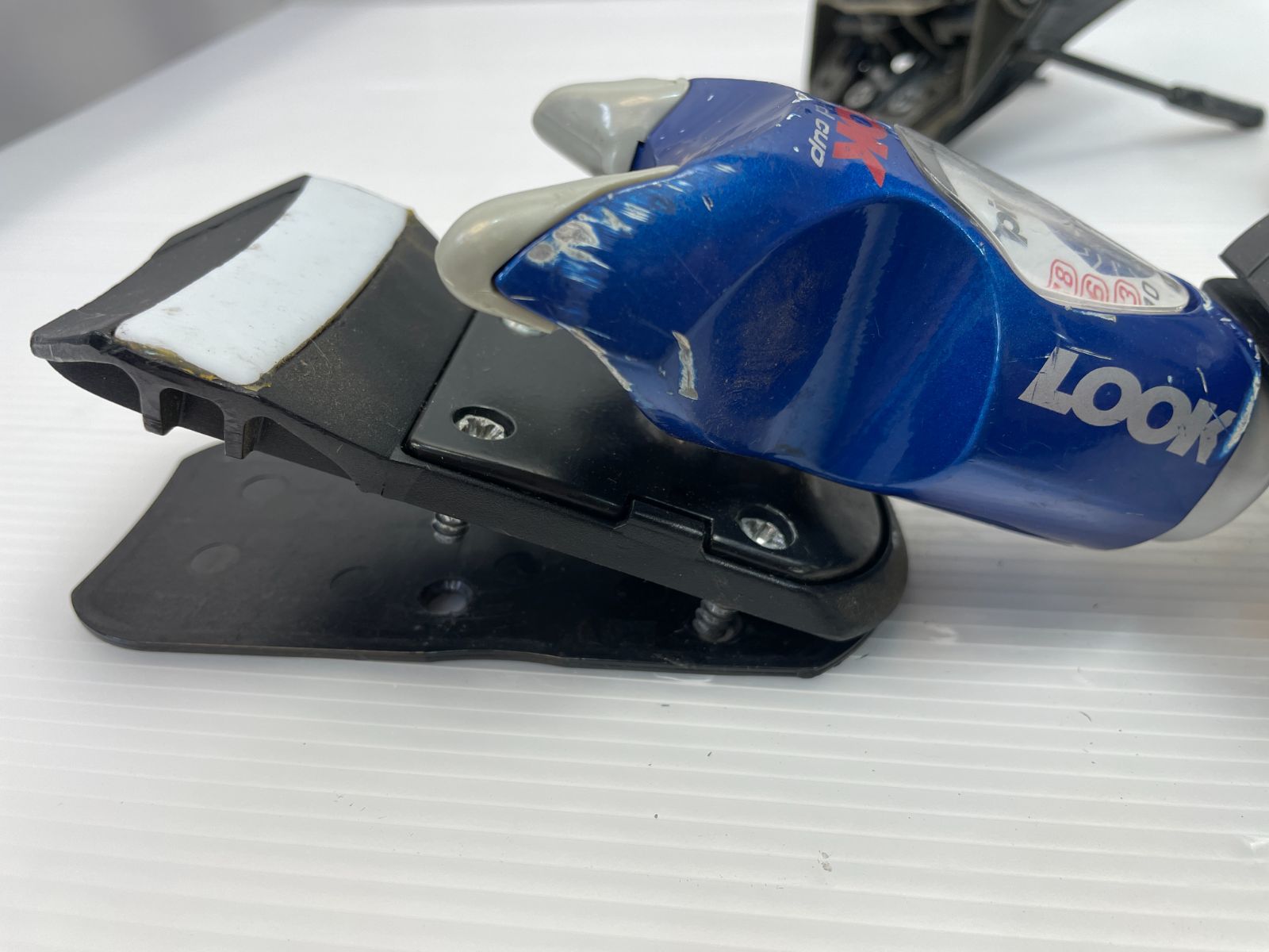 ◇ スキー ビンディング LOOK Pivot 18 B7cm ターンテーブル ルック