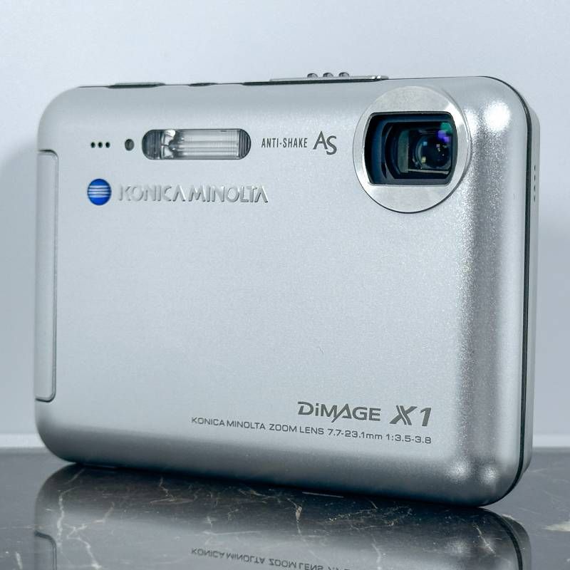 超美品】Konica Minolta DiMAGE X1 シルバー 800万画素 超薄型