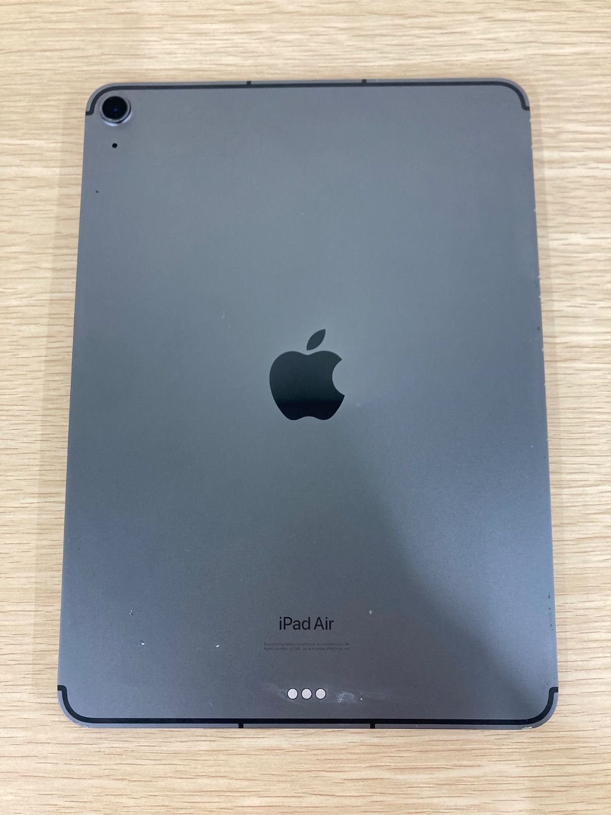 2【ジャンク品】画面ひび割れ 液晶ノイズあり Apple iPad Air
