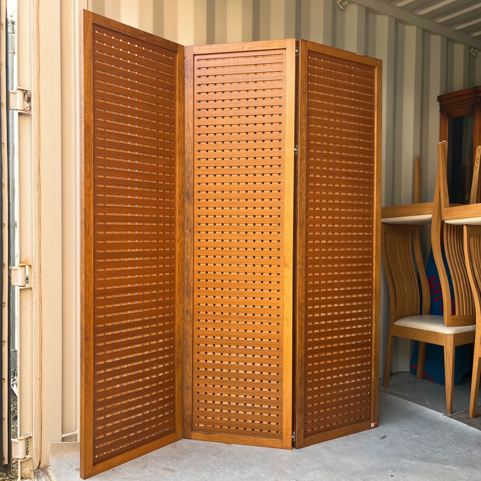 取付無料！カンディハウス 北欧風天然木折り畳み式3連パーテーション