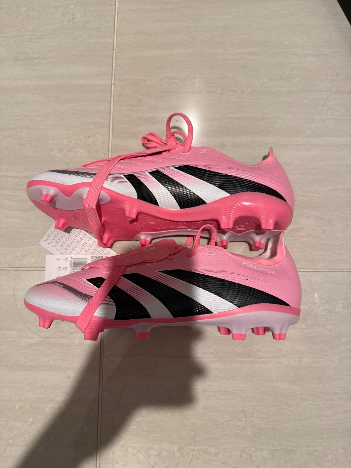 送料無料・匿名配送】adidas サッカー スパイク adidas Predator