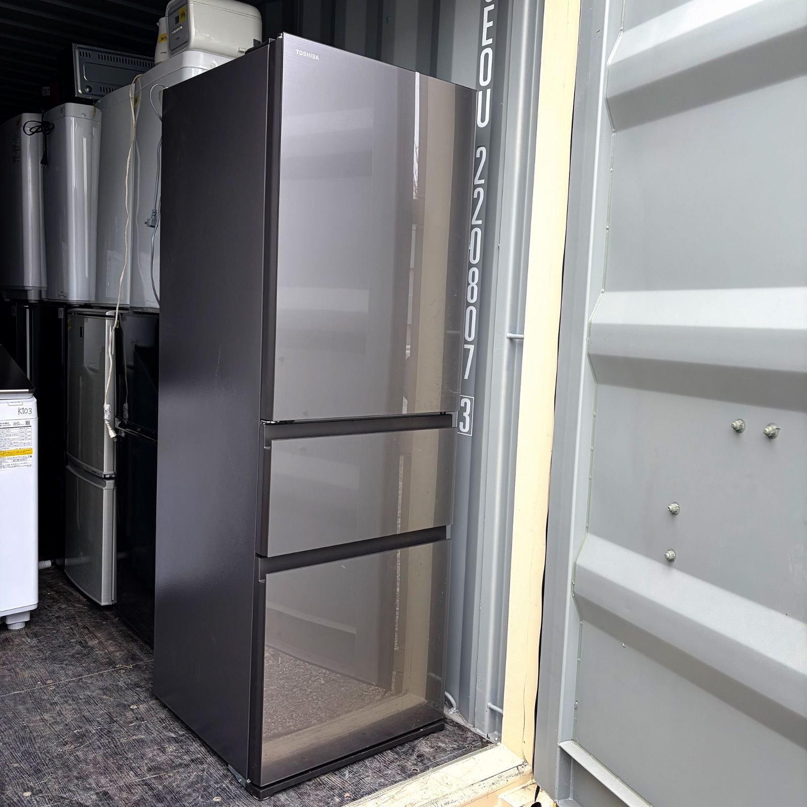 378取付無料！定価約14万！ほぼ新品！東芝ベジータ高性能シルバー3ドア