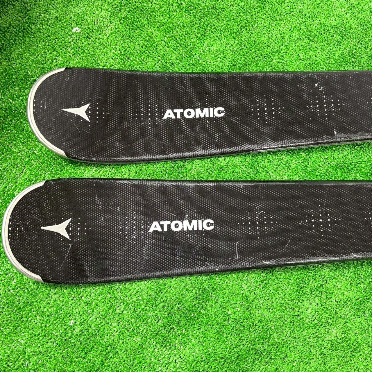 メンテナンス済】 アトミック ATOMIC スキー板 ビンディング付属 BLACK