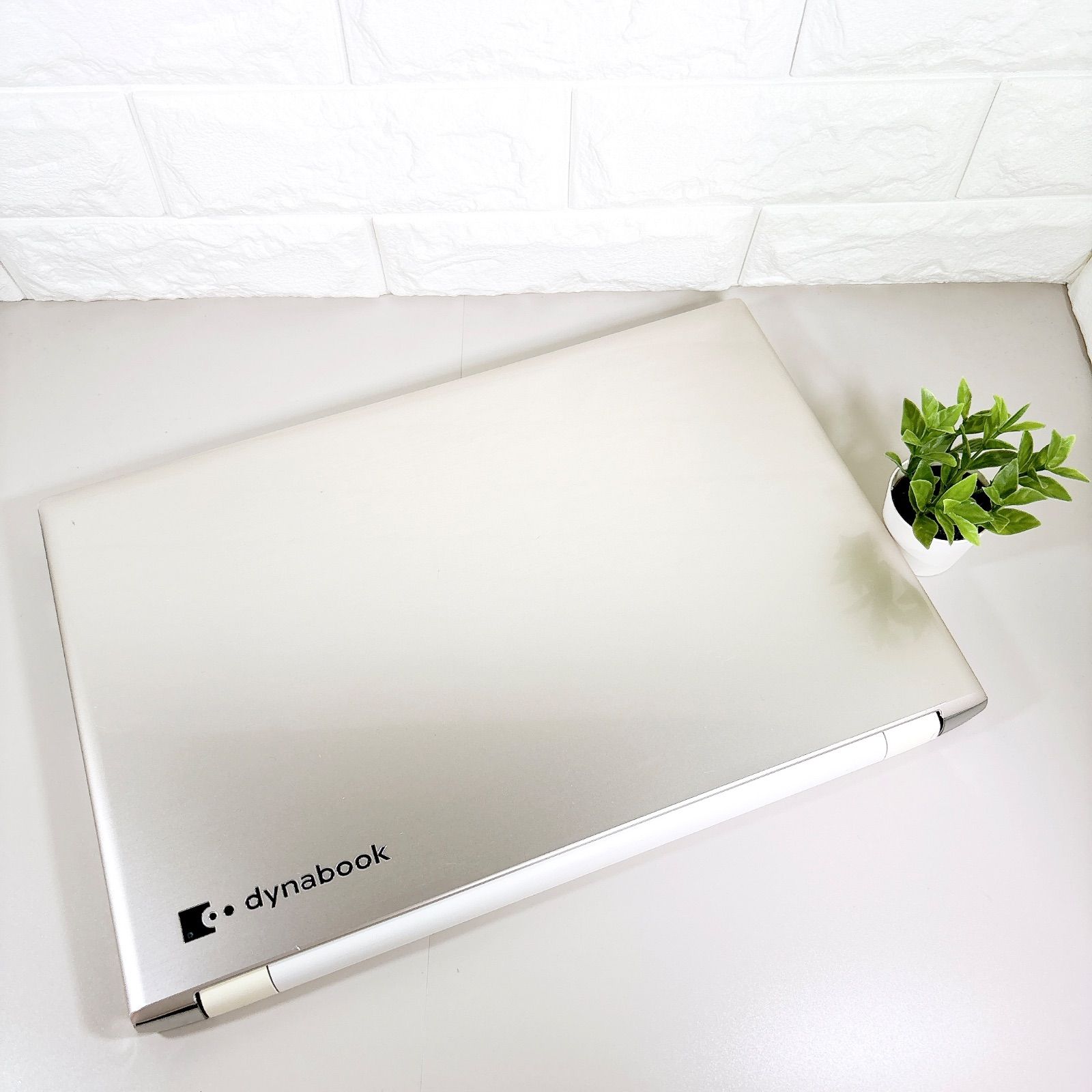 SSDで快適✨メモリ8GB カメラ フルHD液晶 第7世代 ノートパソコン