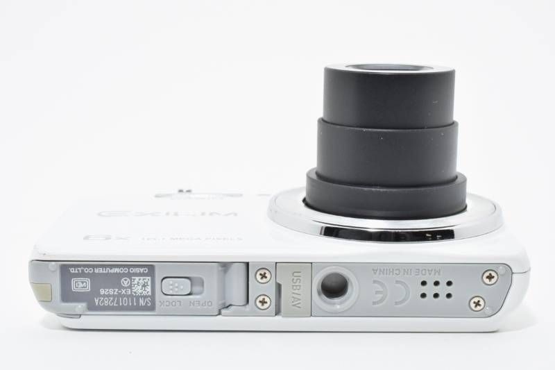 実用光学美品】Casio カシオ EXILIM EX-ZS26 白 ホワイト コンパクト