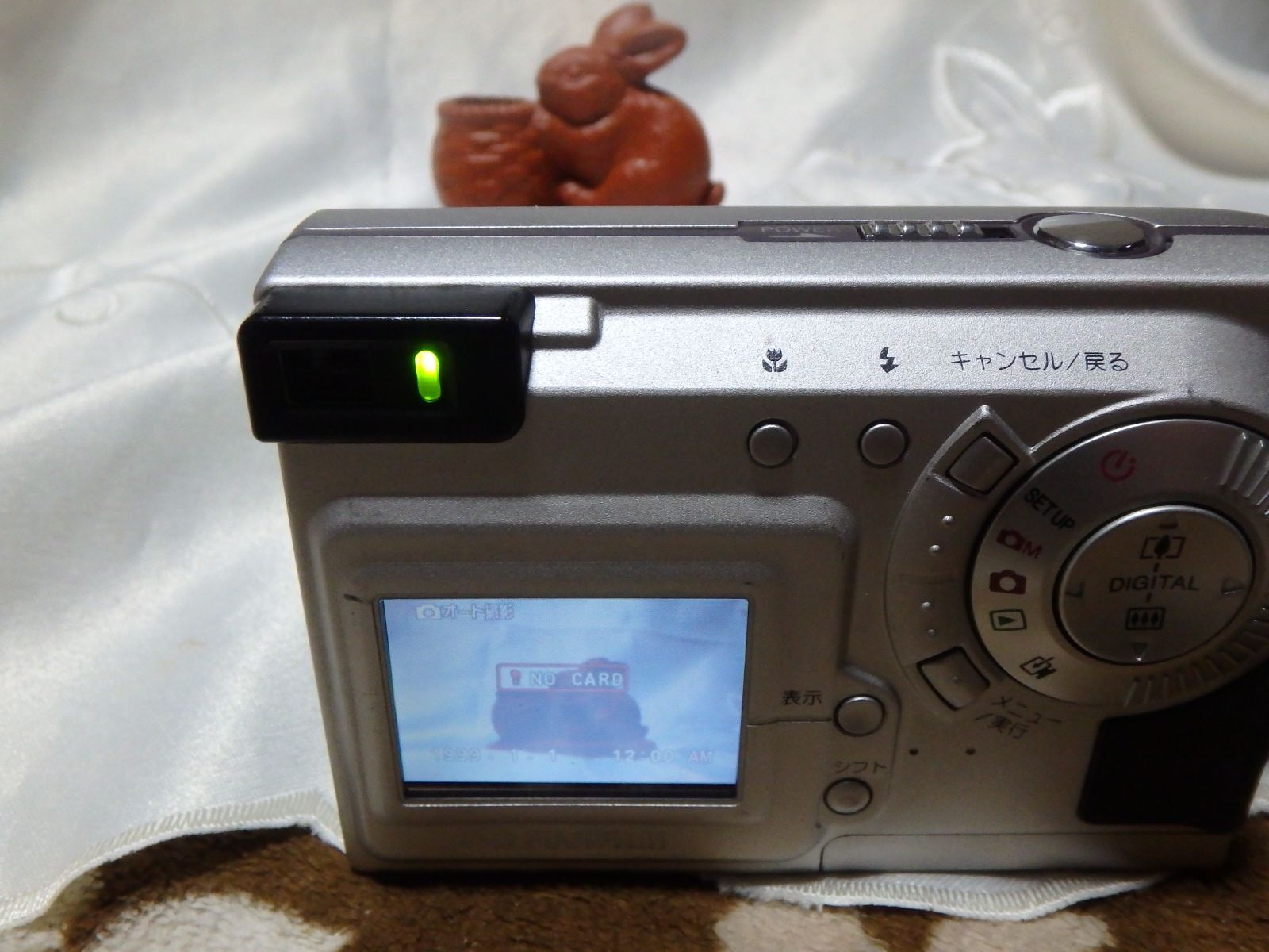 動作品 FUJIFILM 1500 FinePix デジタルカメラ 乾電池駆動 - メルカリ