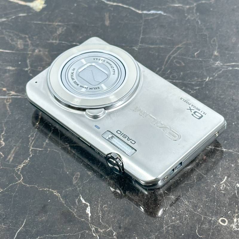 美品】CASIO EXILIM EX-ZS20 シルバー コンパクトデジタルカメラ 1610