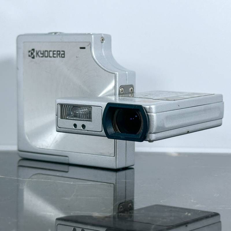 ◯Kyocera Finecam SL400R シルバー コンパクトデジタルカメラ 400万