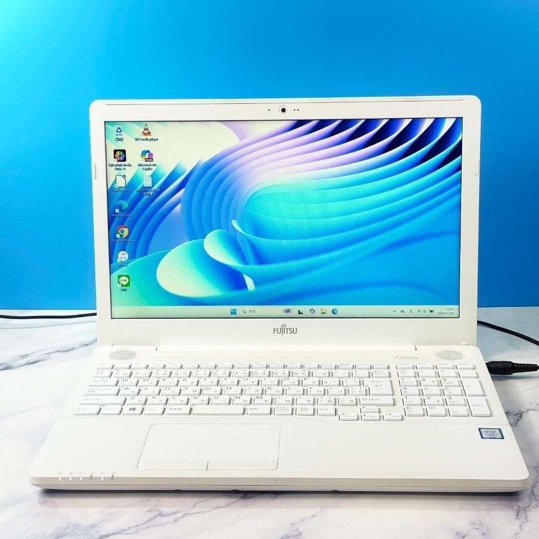 高性能☆Corei7・SSD512・8GB・Win11・ホワイト・ノートパソコン