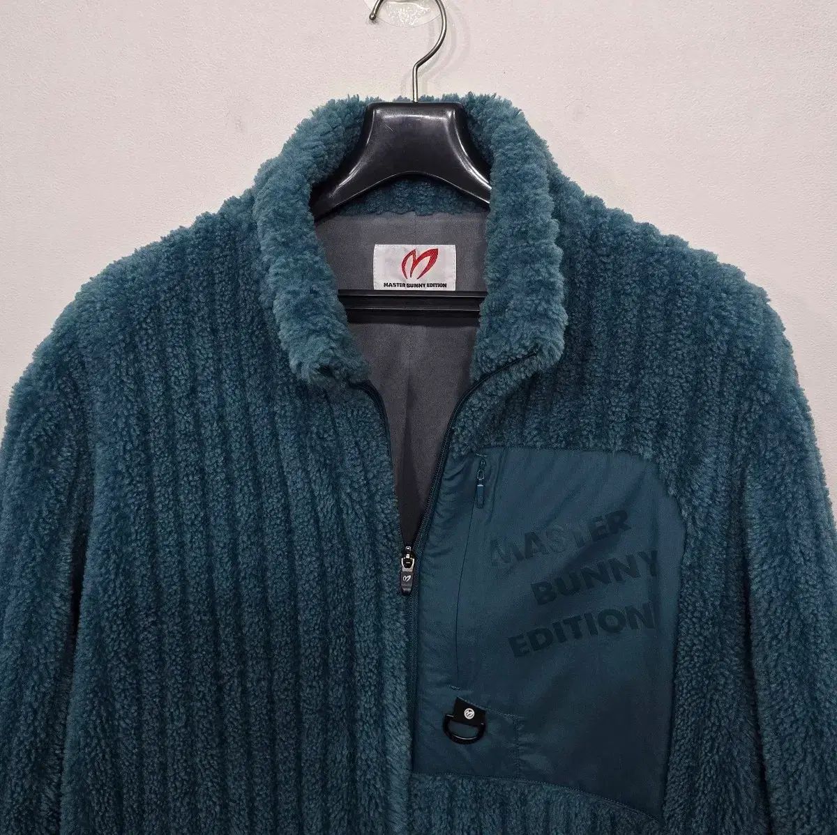 105 メンズ マスターバニーエディション フリース ジップアップ