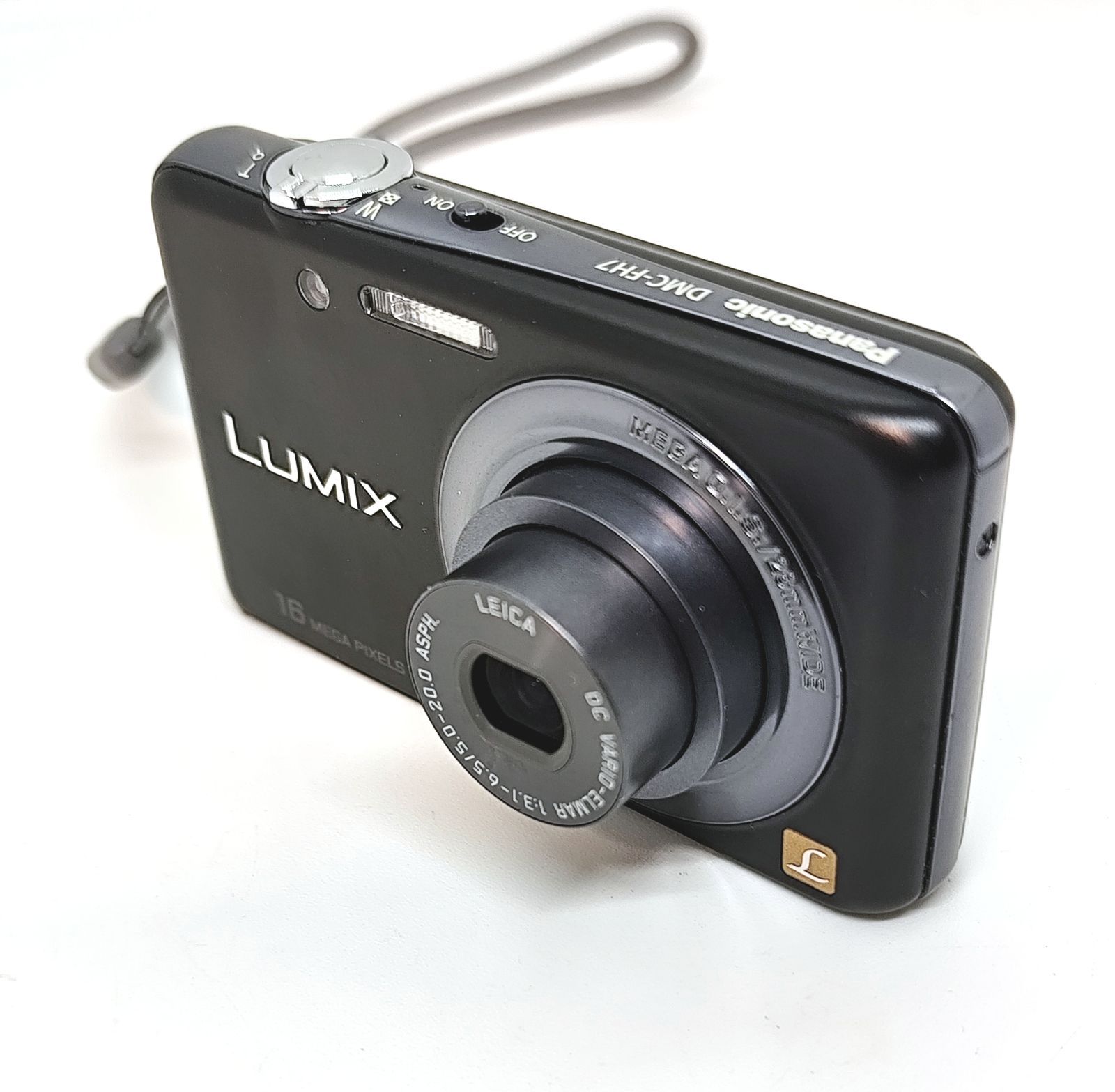 パナソニックのコンパクトデジタルカメラ「LUMIX DMC-FH7」のカメラ