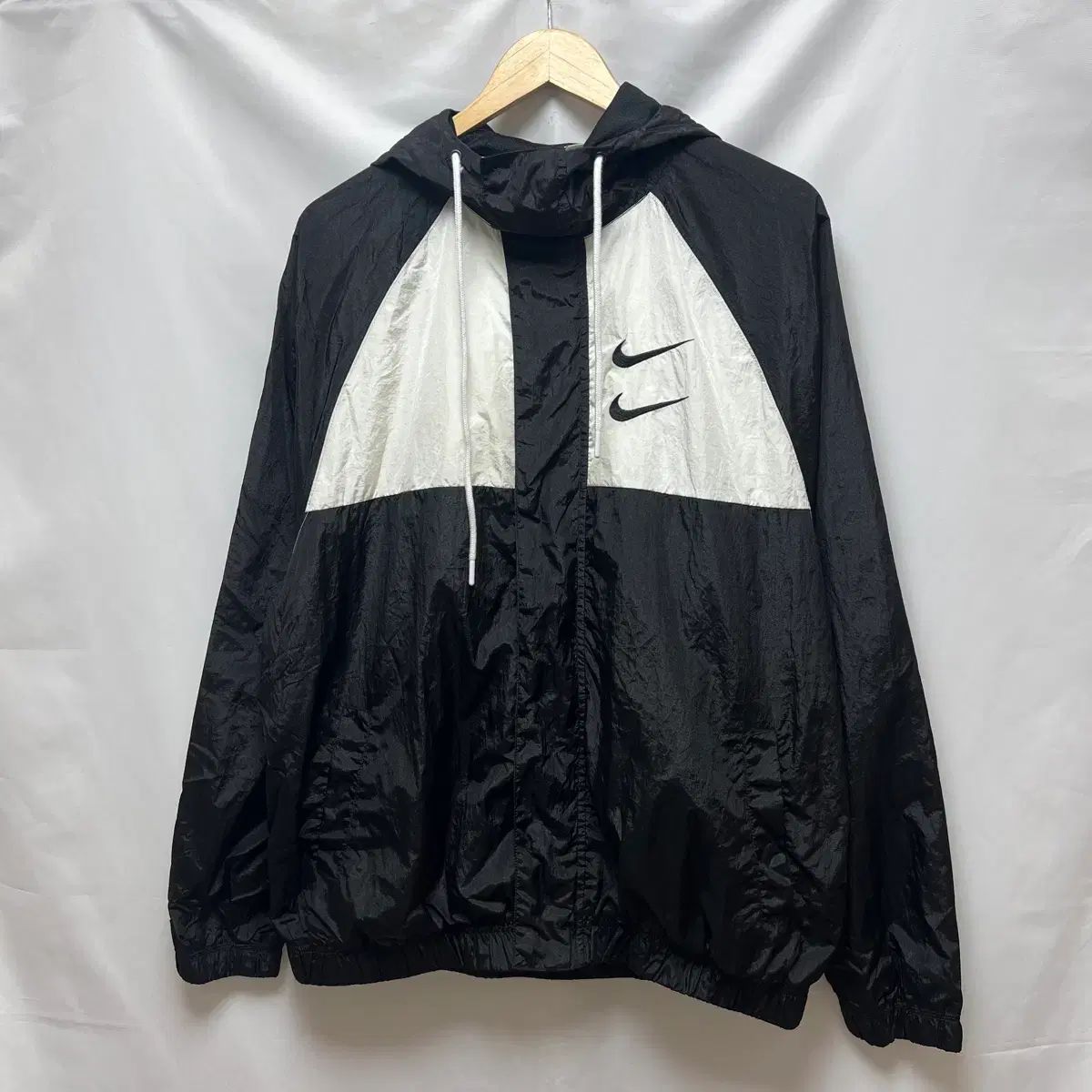 Nike ウィンドブレーカー 2XL アイボリー/ブラック 正規品/2XL NIKE