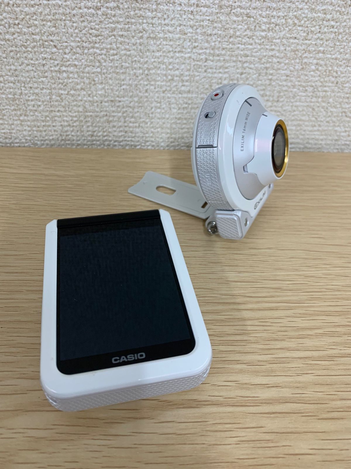 2【通電動作未確認】CASIO EXILIM FR100L 分離式 美品級 ホワイト