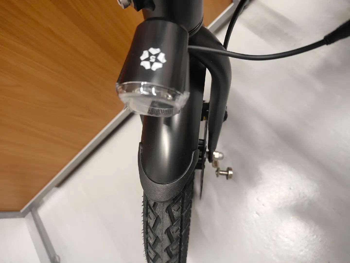 新生活応援セール開催中！】電動アシスト自転車ERWAYA01 Liteブラック