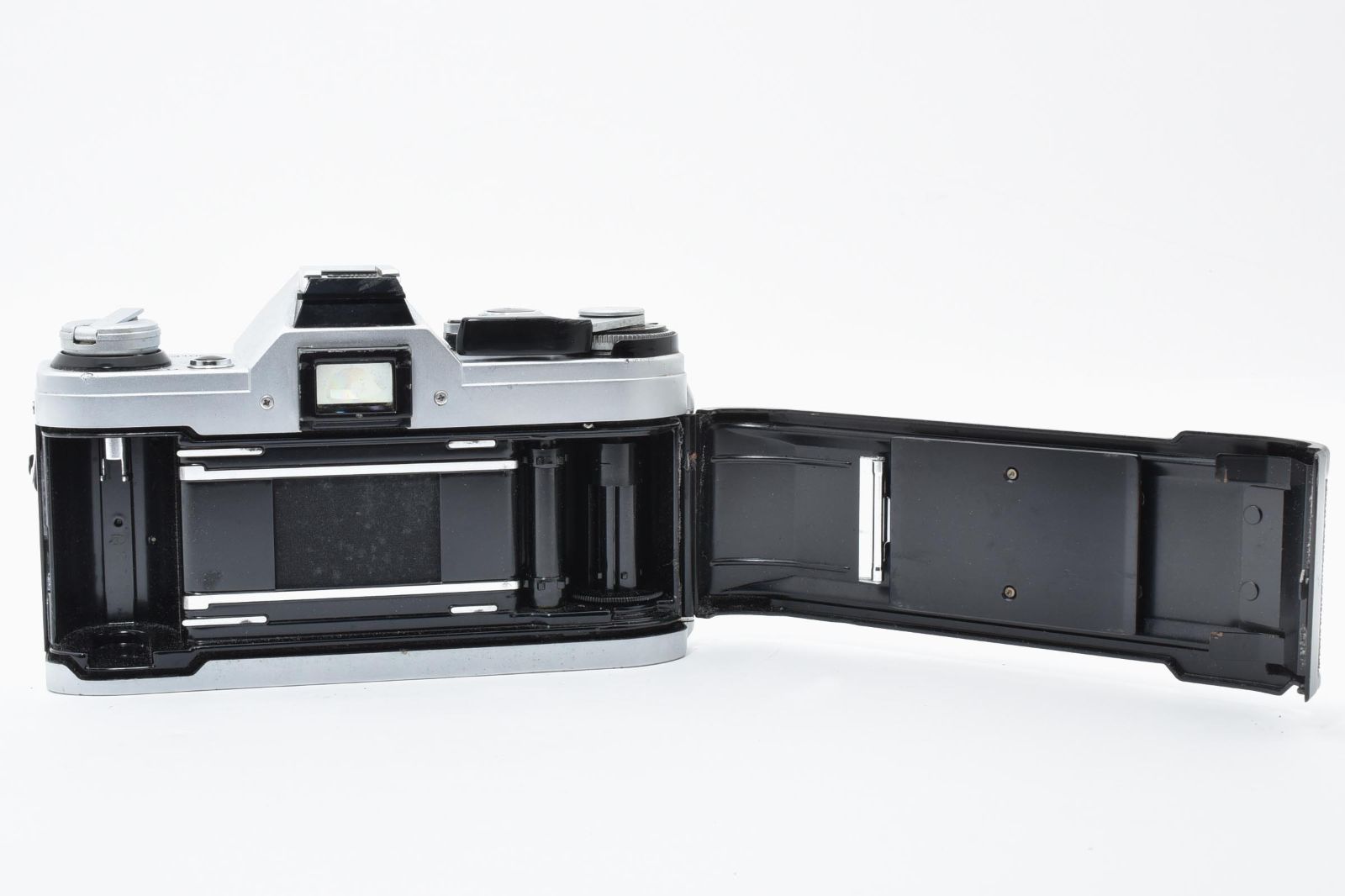 返品保証】☆実用品☆ キャノン Canon AE-1 Silver New FD 50mm F1.8