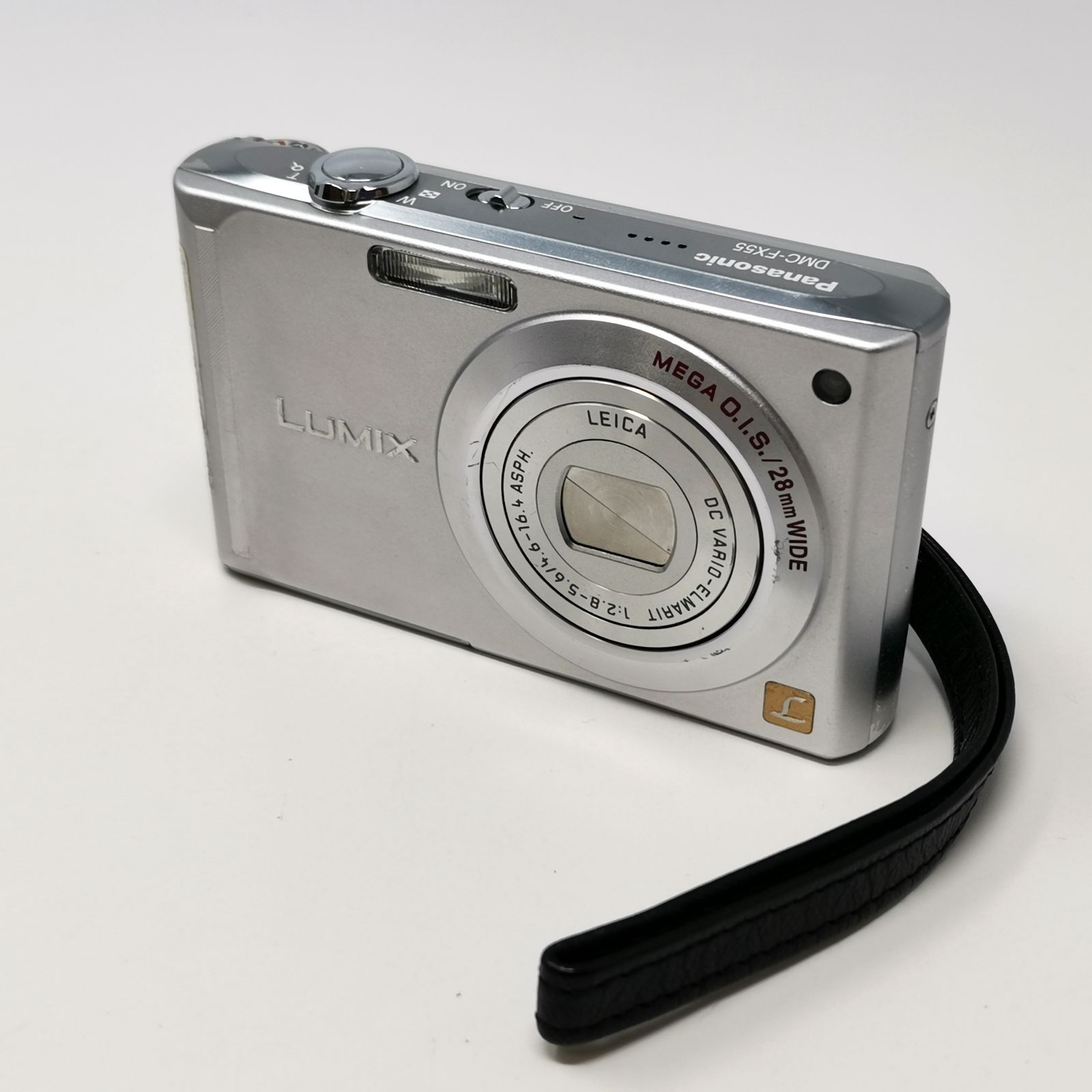 Panasonic LUMIX DMC-FX55シルバー ケース付き 起電確認済み デジカメ