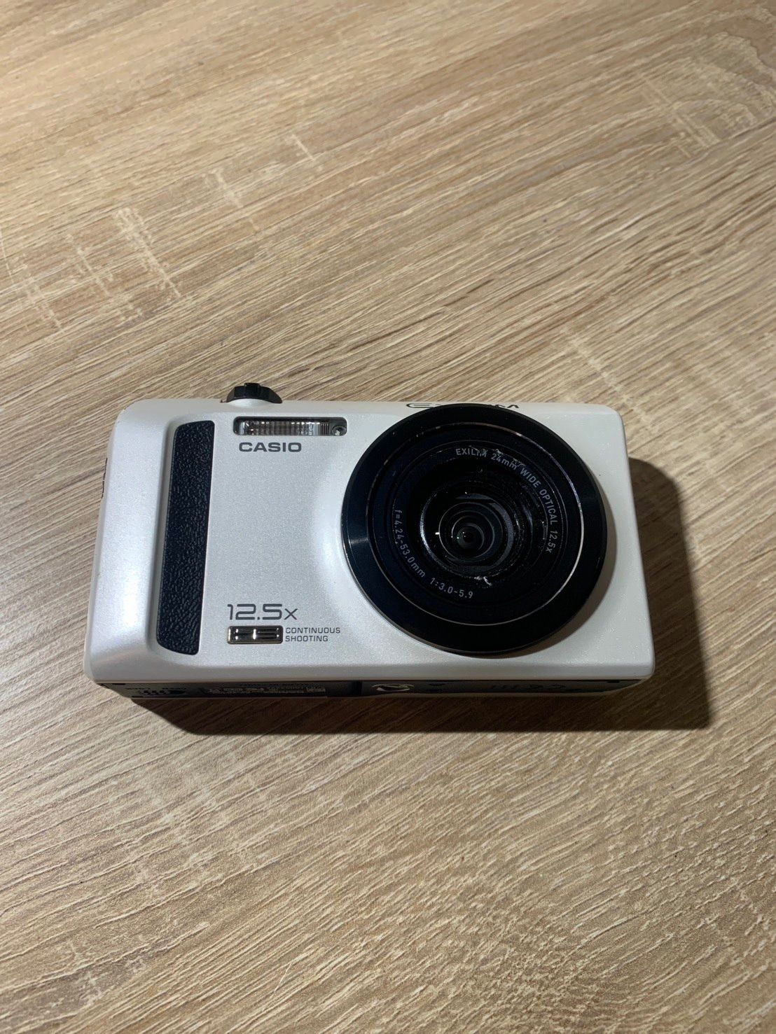 8674 Casio EXILIM EX-ZR100 ホワイト デジカメ ジャンク品 - メルカリ