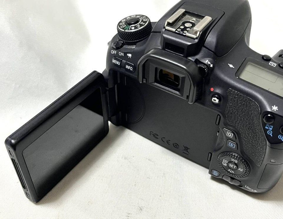 Wi-fi転送✨ Canon 8000D カメラ 一眼レフ デジカメ - メルカリ