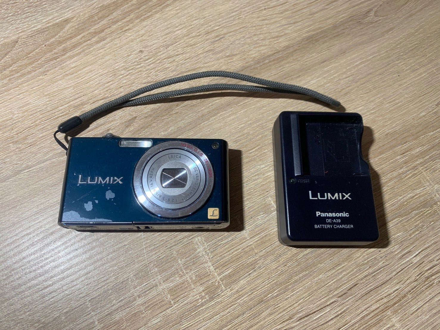 8686 Panasonic Lumix DMC-FX33 コスモブルー デジカメ 動作確認済み