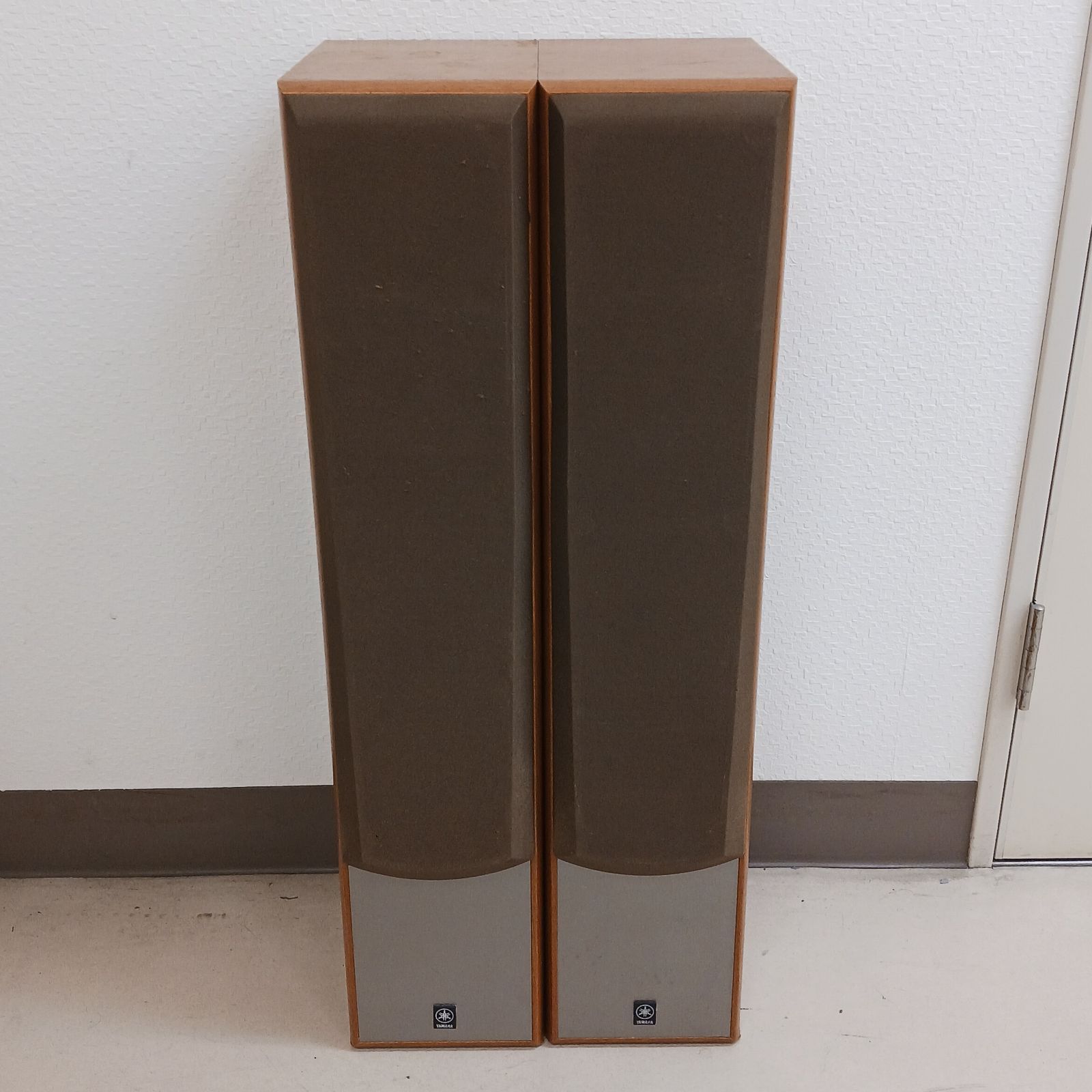 中古品】YAMAHA（ヤマハ）フロアスタンディングスピーカー NS-120