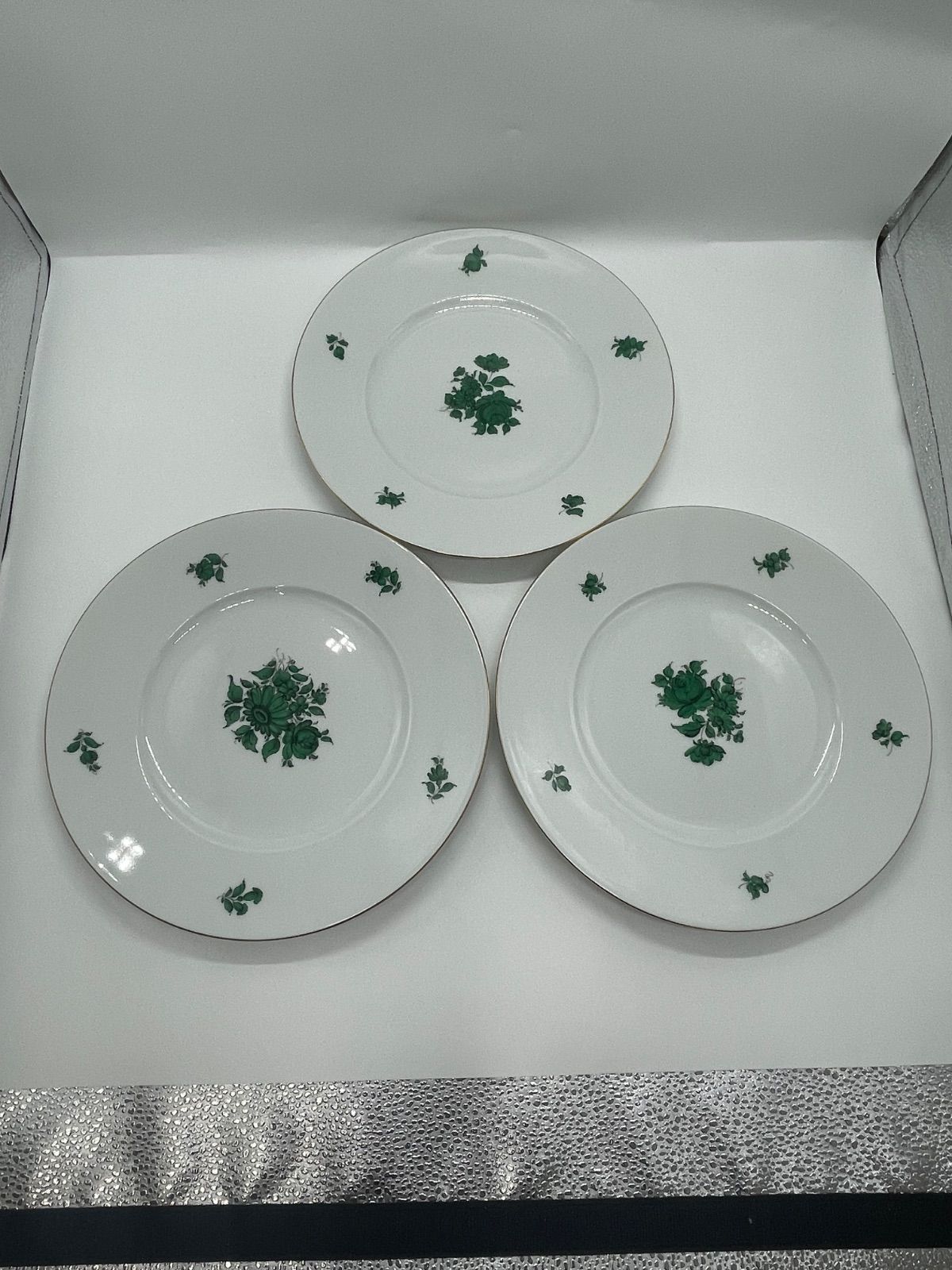 アウガルテン（AUGARTEN）マリアテレジア金彩洋食器 19cm 3枚セット