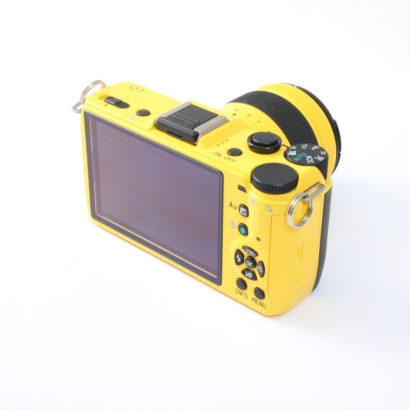 PENTAX ペンタックス Q7 イエロー + SMC PENTAX 5-15mm F2.8-4.5 ED AL