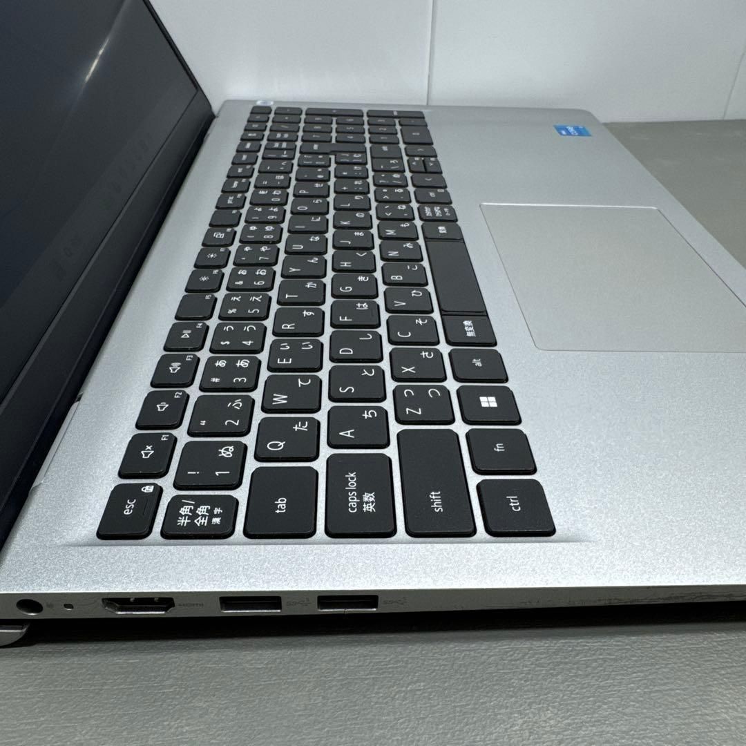 高性能】DELLセラミックシルバ☘11世代☘️NVMe256+1TBメモリ16 - メルカリ