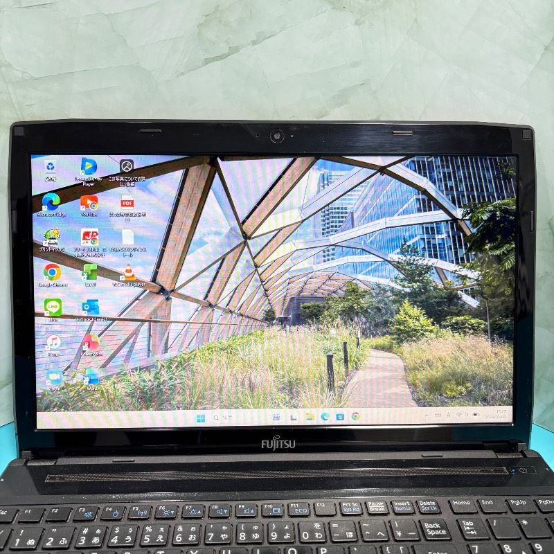爆速Core i7✨美品＆動作良好✨富士通ノートパソコン✨メモリ8GB 新品