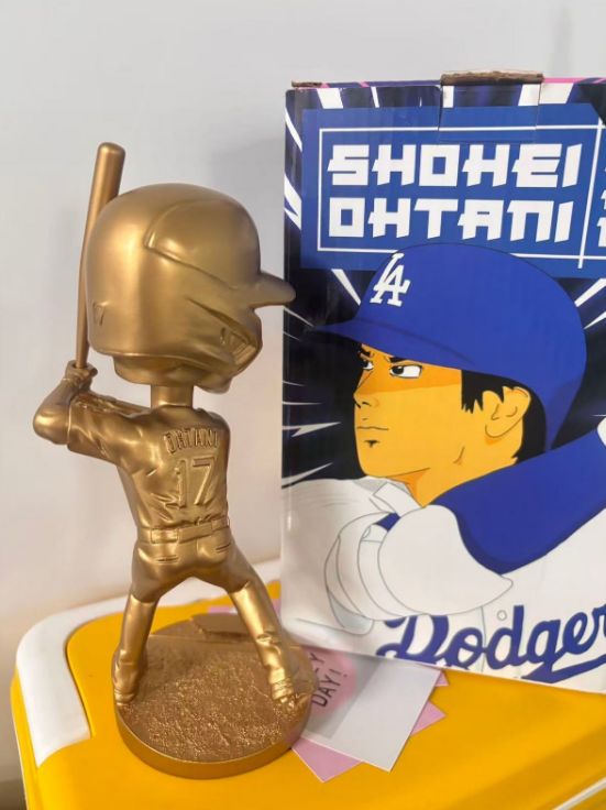 超希少金色 大谷翔平 ボブルヘッド ゴールド ドジャース会員 限定 激