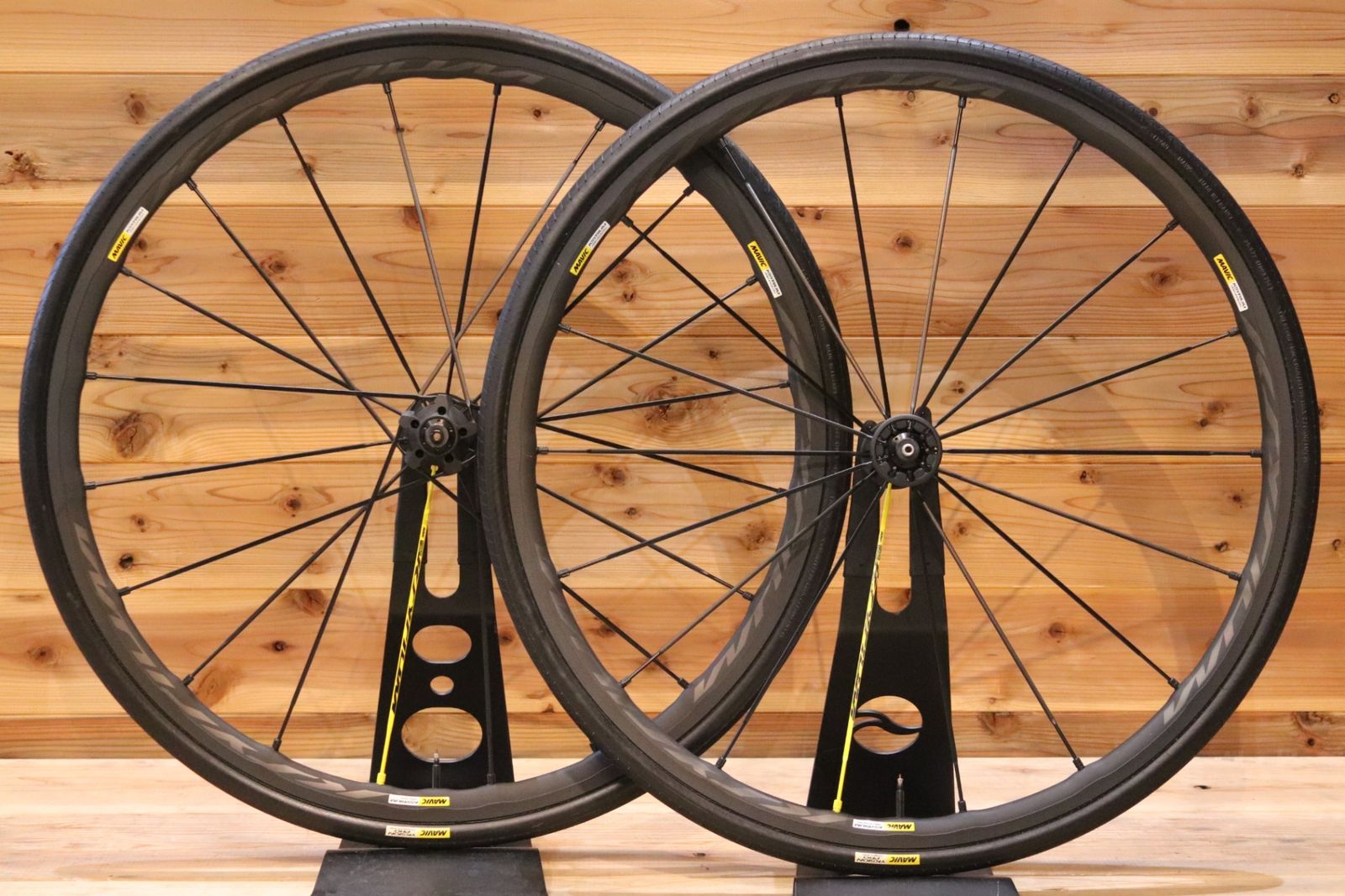 マヴィック MAVIC キシリウム プロ エグザリット KSYRIUM PRO EXALITH