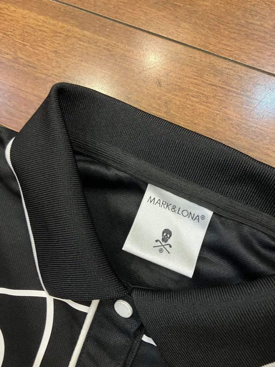 MARK & LONA マークアンドロナ 半袖Tシャツ - メルカリ