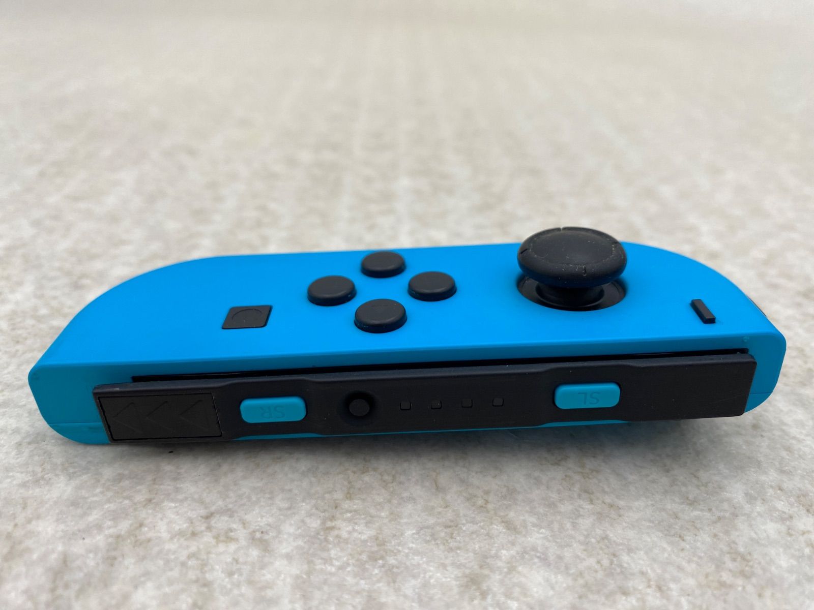 ◇Nintendo Switch Joy－Con（L） ネオンブルー／（R） ネオンレッド