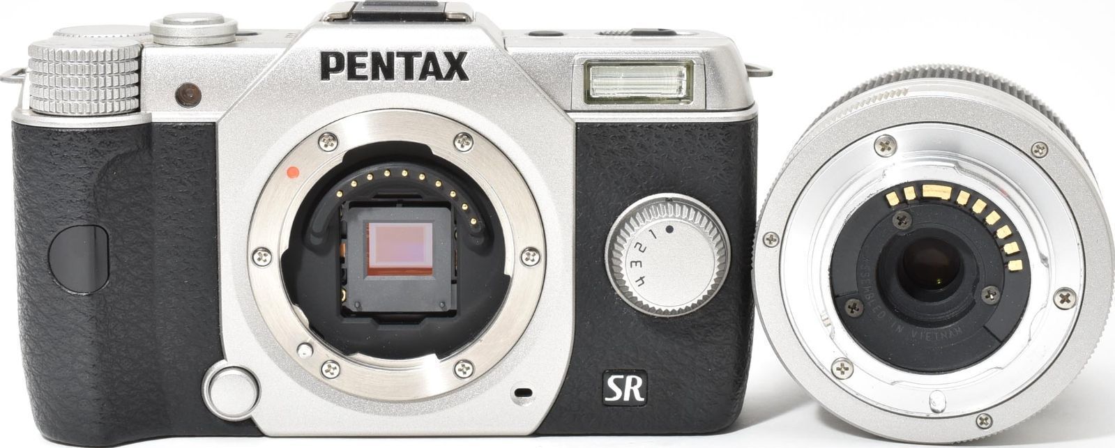 B08[7303A]12☆極美品☆ ペンタックス PENTAX Q10 ボディ 5-15mm